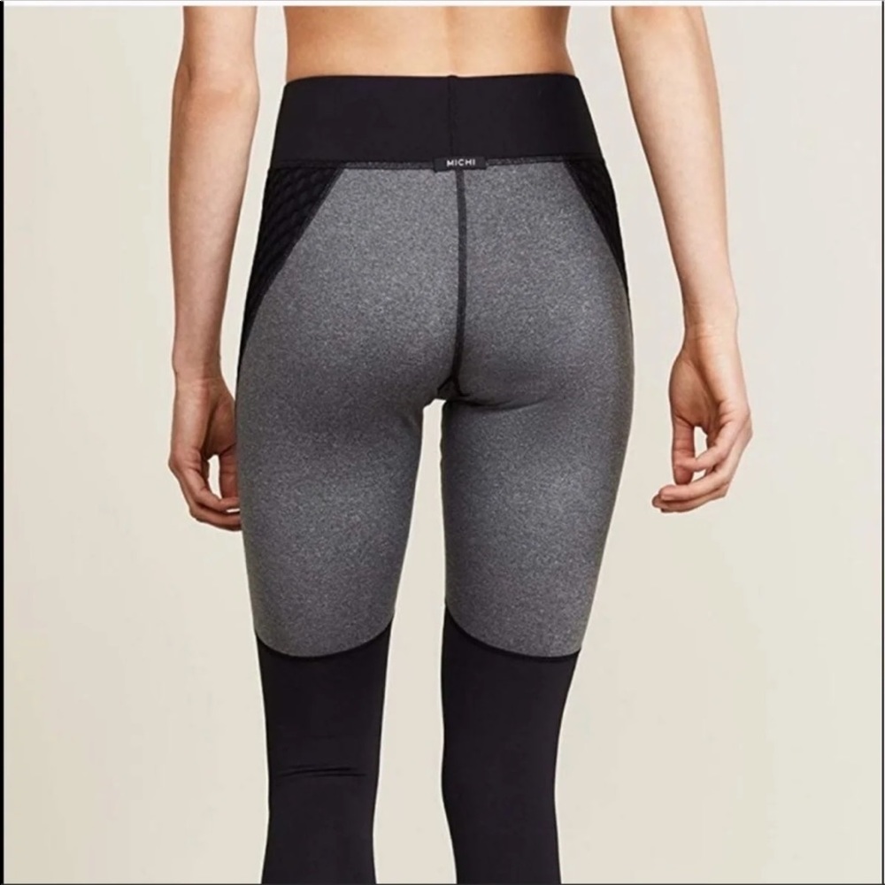 Michi Leggings View 2